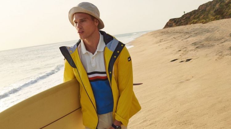 Taking to Malibu, California, Matthew Noszka fronts Tommy Hilfiger's spring-summer 2021 men's campaign.