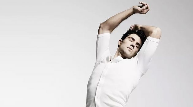 Roberto Bolle Shows His Best Moves for Numéro Homme Russia Roberto Bolle Shows His Best Moves for Numéro Homme Russia