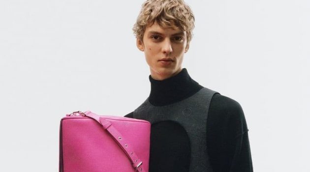 Leon & Ottawa Front Louis Vuitton Taïgarama Campaign Leon Dame fronts the Louis Vuitton Taïgarama spring 2021 campaign.