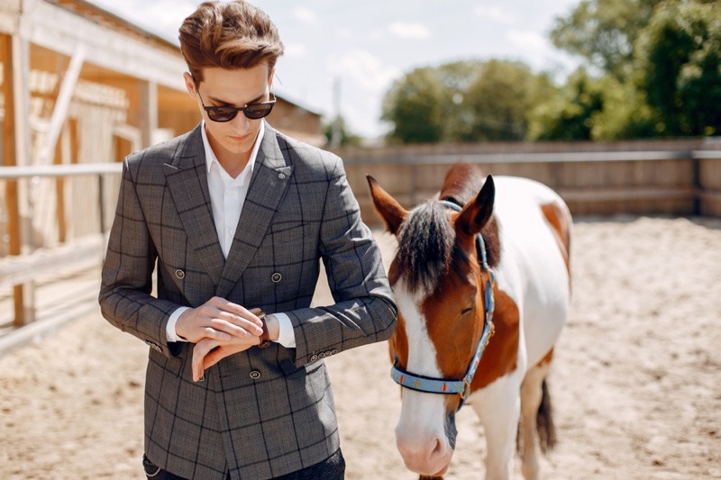 What to Wear to the Races – The Fashionisto