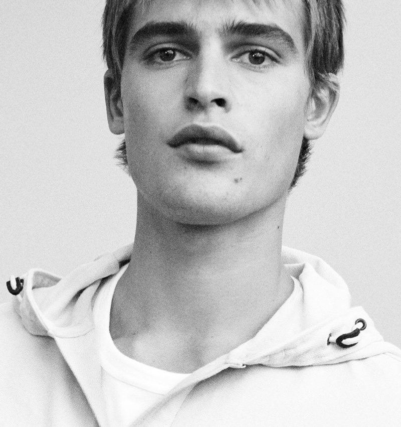 Parker van Noord fronts Marc O'Polo's spring-summer 2021 men's campaign.