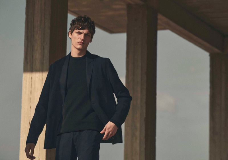 Valentin Caron dons a 100% linen overshirt for Massimo Dutti's Limited Edition spring 2021 campaign.