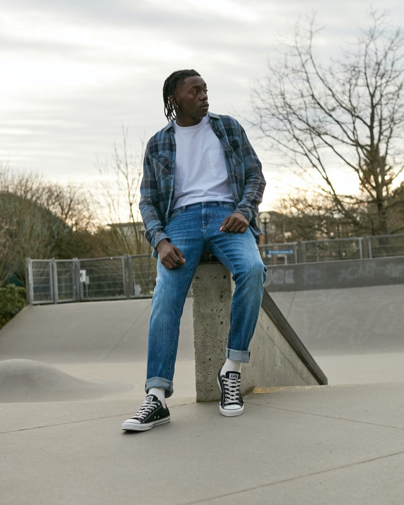 Trey Latty fronts Mavi's spring-summer 2021 men's campaign. » Mavi Heads to Vancouver for Spring Campaign Trey Latty fronts Mavi's spring-summer 2021 men's campaign.