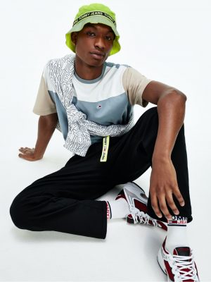 Tommy Jeans Spring 2021 Old School South Beach Swag