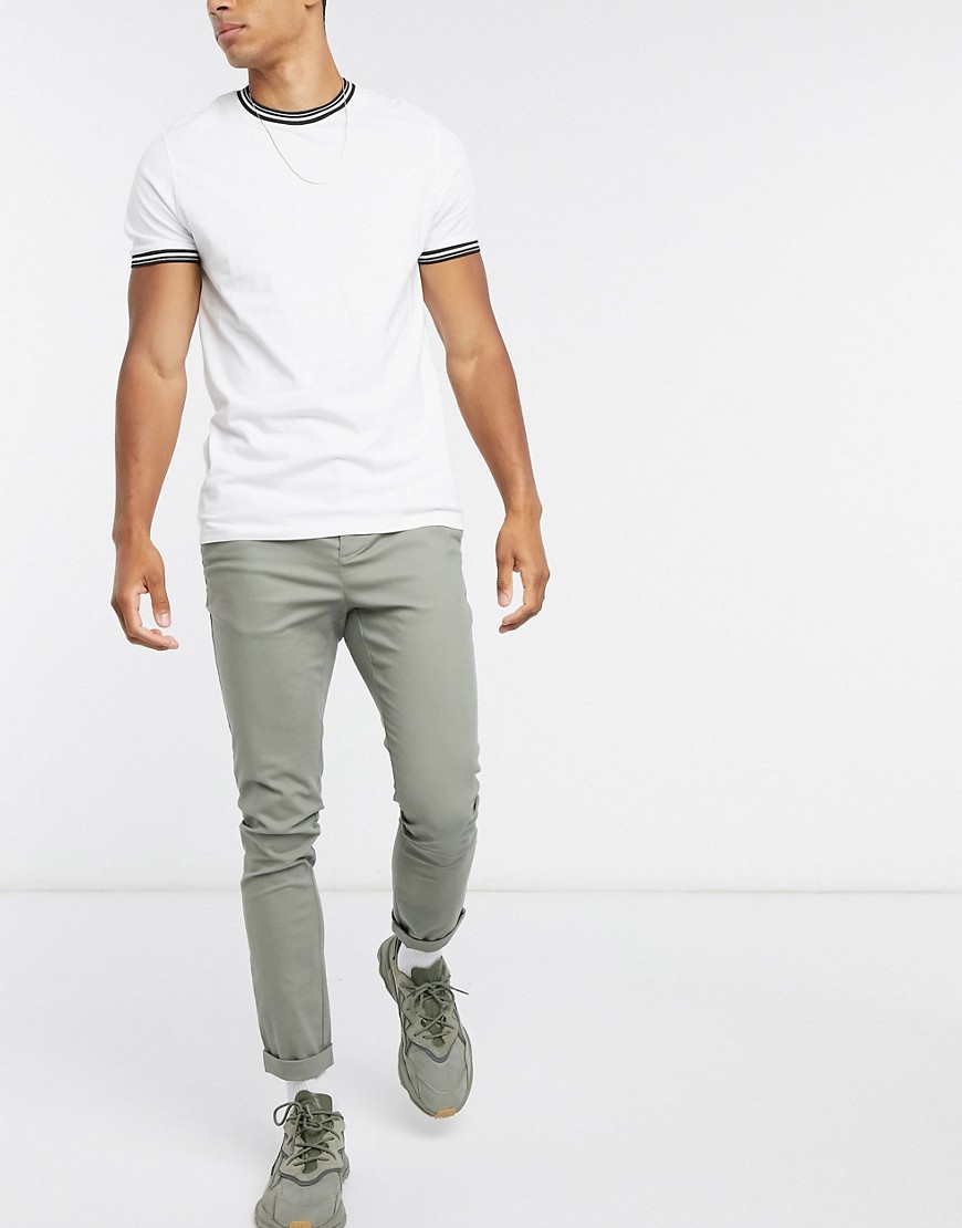 ASOS DESIGN super skinny chinos in khaki-Green | The Fashionisto