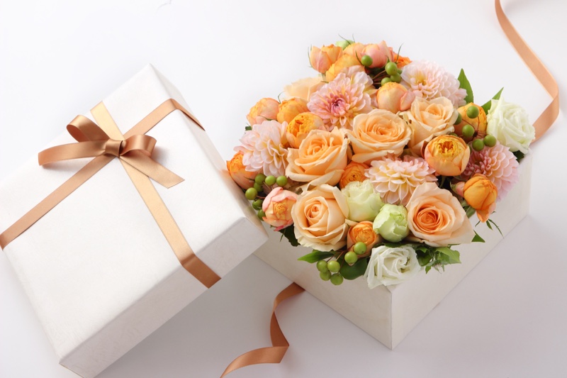Gift Box Flowers Multicolored