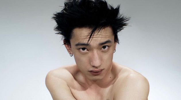 Hang Yu Rocks Modern Style for Harper's Bazaar China Men Hang Yu Rocks Modern Style for Harper's Bazaar China Men