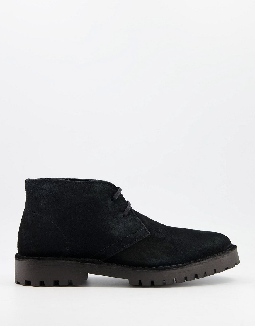 Selected Homme chukka boots with chunky sole in black | The Fashionisto