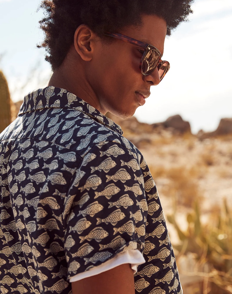 Rafael Mieses dons a J.Crew fish print linen short-sleeve shirt with Dock sunglasses. » Miles Garber & Rafael Mieses Model J.Crew Summer Essentials Rafael Mieses dons a J.Crew fish print linen short-sleeve shirt with Dock sunglasses.