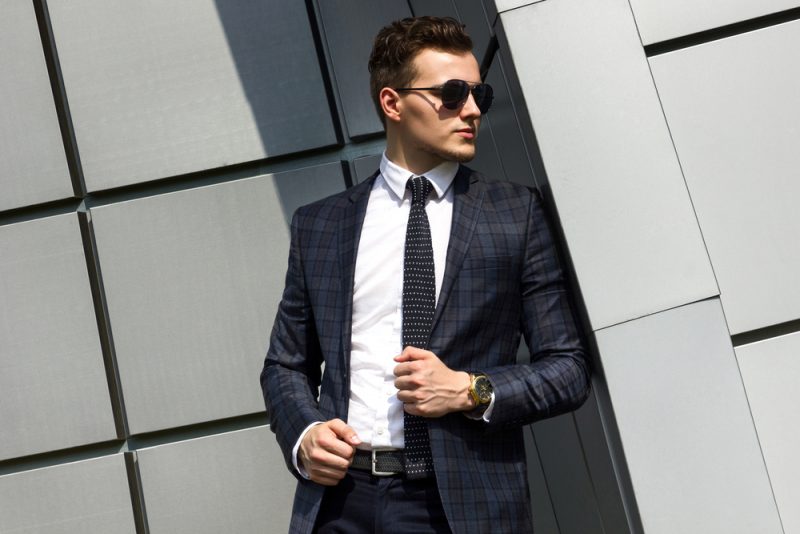 Model Check Suit