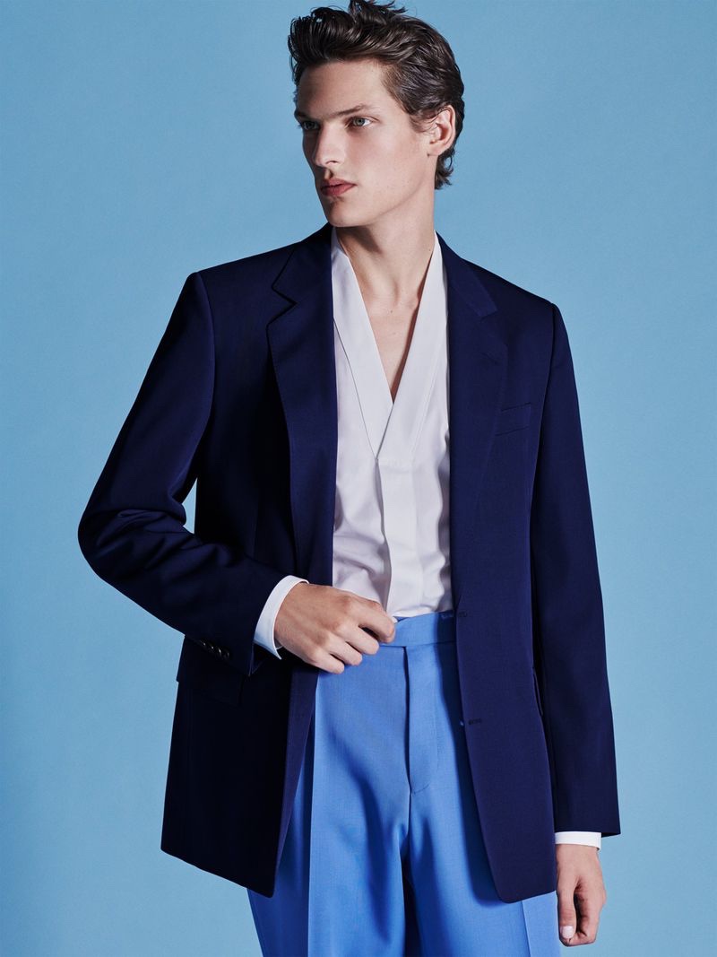 Tackling a chic tailored number, Valentin Caron wears a spring-summer 2021 look from BOSS.