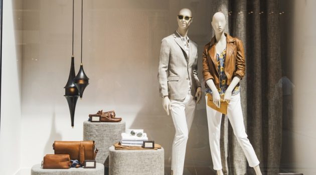 Simple Tips For Decorating a New Store Fashion Mannequins Display Window Store