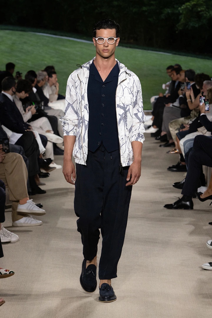 Giorgio Armani Spring Summer 2022 Mens Collection Runway Show 013