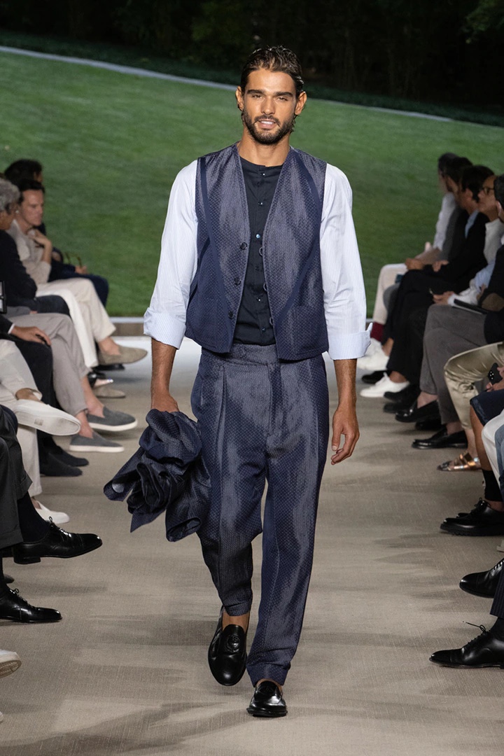 Giorgio Armani Spring Summer 2022 Mens Collection Runway Show 019