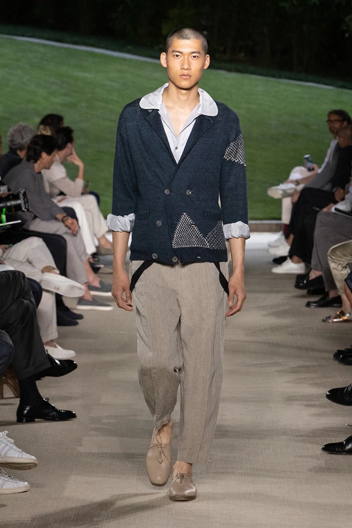 Giorgio Armani Spring Summer 2022 Mens Collection Runway Show 036