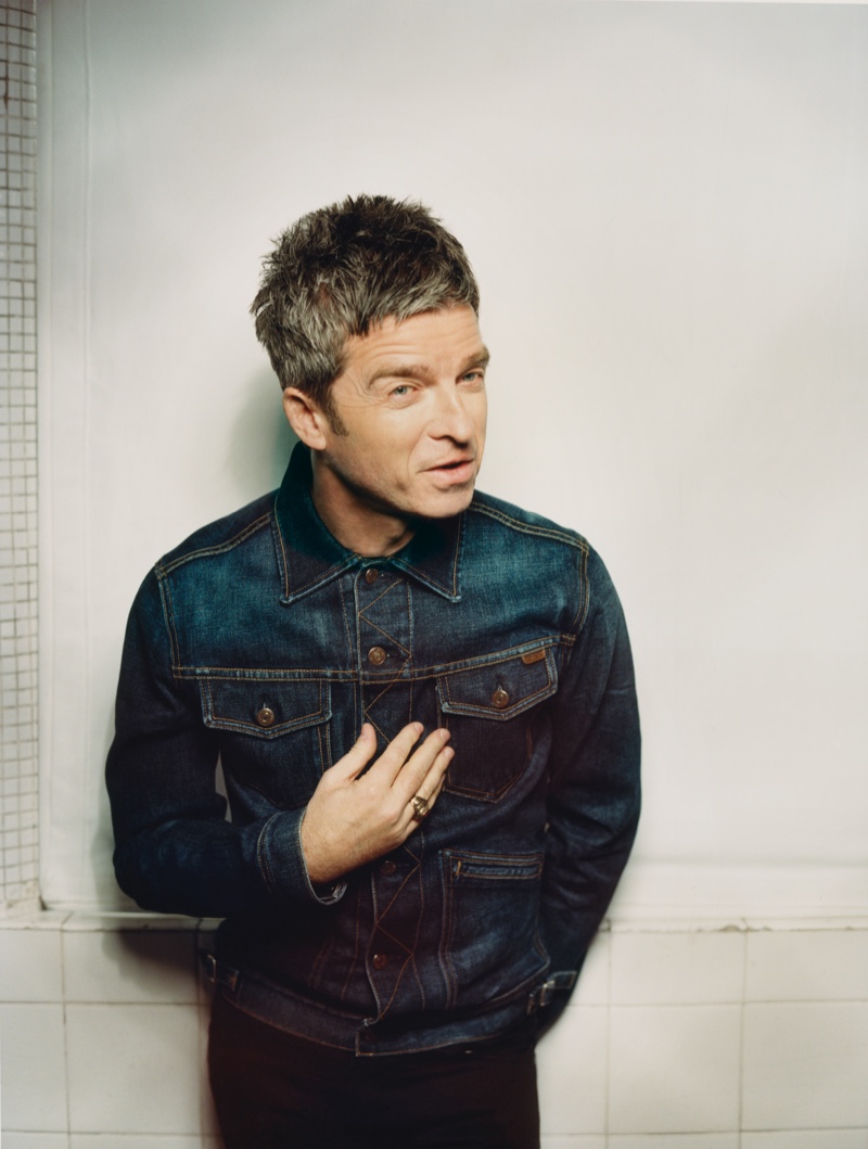 Front and center, Noel Gallagher sports a Tom Ford washed-denim trucker jacket and Nudie Jeans slim-fit organic denim jeans for Mr Porter. » Noel Gallagher Talks Oasis, COVID-19 & New Track in Mr Porter Feature Front and center, Noel Gallagher sports a Tom Ford washed-denim trucker jacket and Nudie Jeans slim-fit organic denim jeans for Mr Porter.