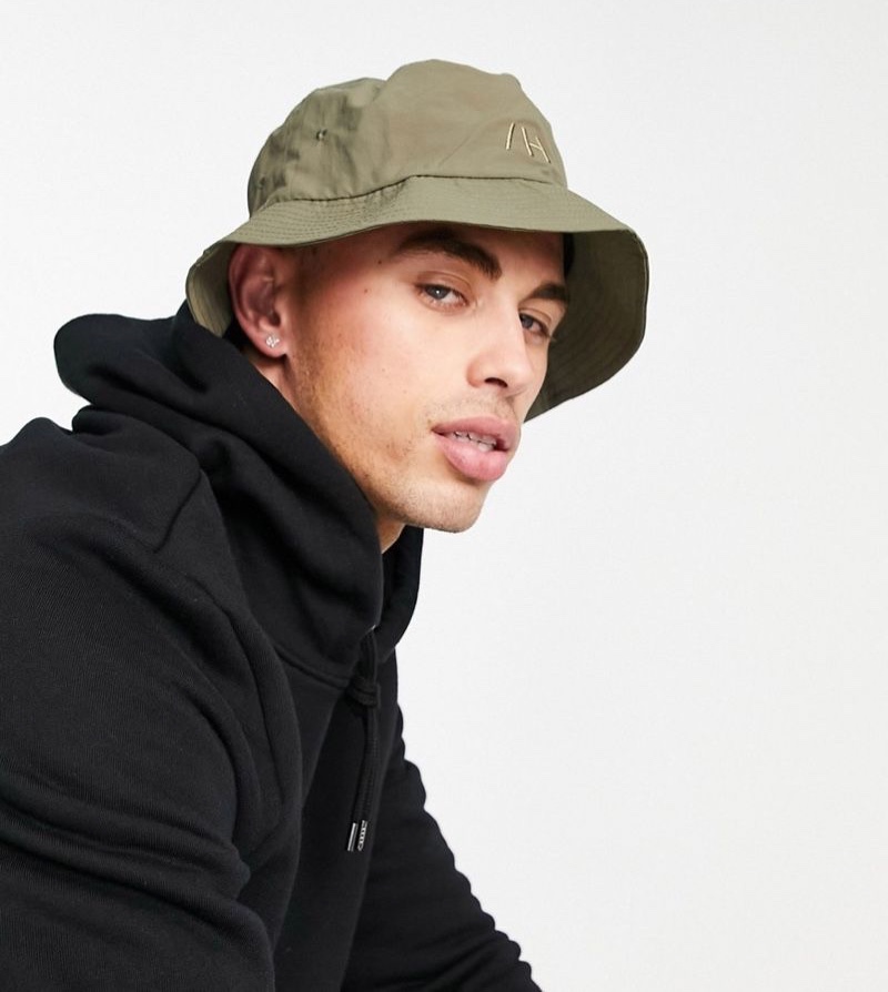 Selected Homme Bucket Hat » How to Wear a Bucket Hat for Men: A Nod to Effortless Style Selected Homme Bucket Hat