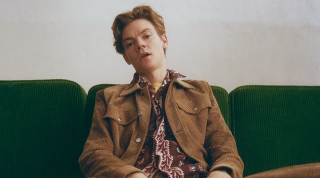 Thomas Brodie-Sangster Stars in Mr Porter Shoot, Talks Acting & Fashion Thomas Brodie-Sangster Stars in Mr Porter Shoot, Talks Acting & Fashion