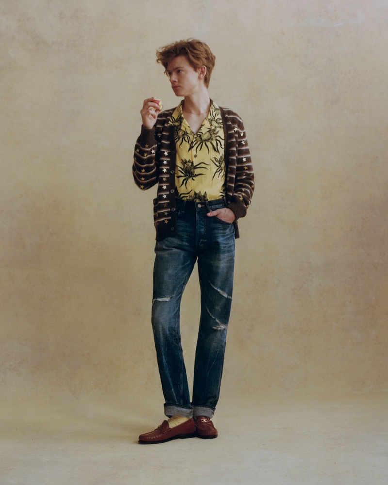 » Thomas Brodie-Sangster Stars in Mr Porter Shoot, Talks Acting & Fashion Thomas Brodie Sangster 2021 Mr Porter Photoshoot 005