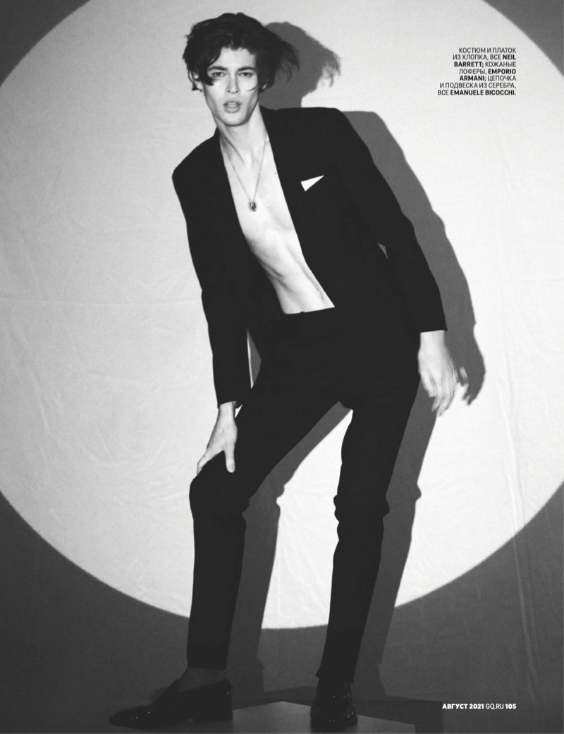 » Bastien De Bels Stars in 'Brilliant Nocturne' for GQ Russia Bastien De Bels 2021 GQ Russia Fashion Editorial 003