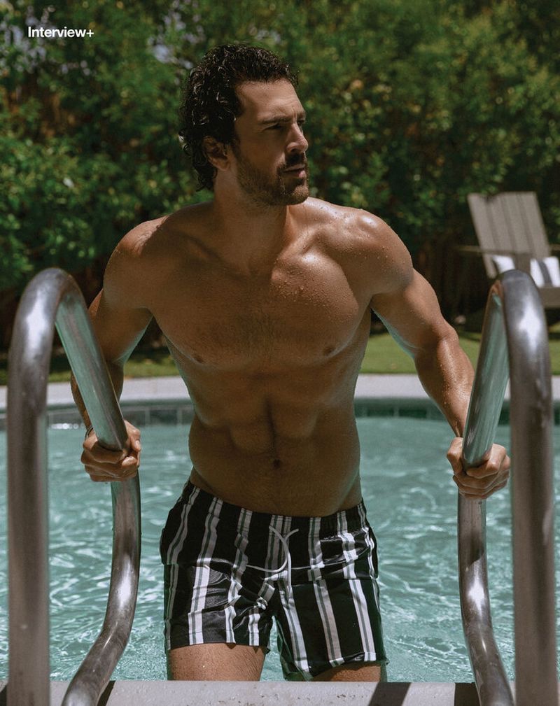 » Clint Mauro Relaxes Poolside with The Perfect Edit Clint Mauro 2021 The Perfect Man 009