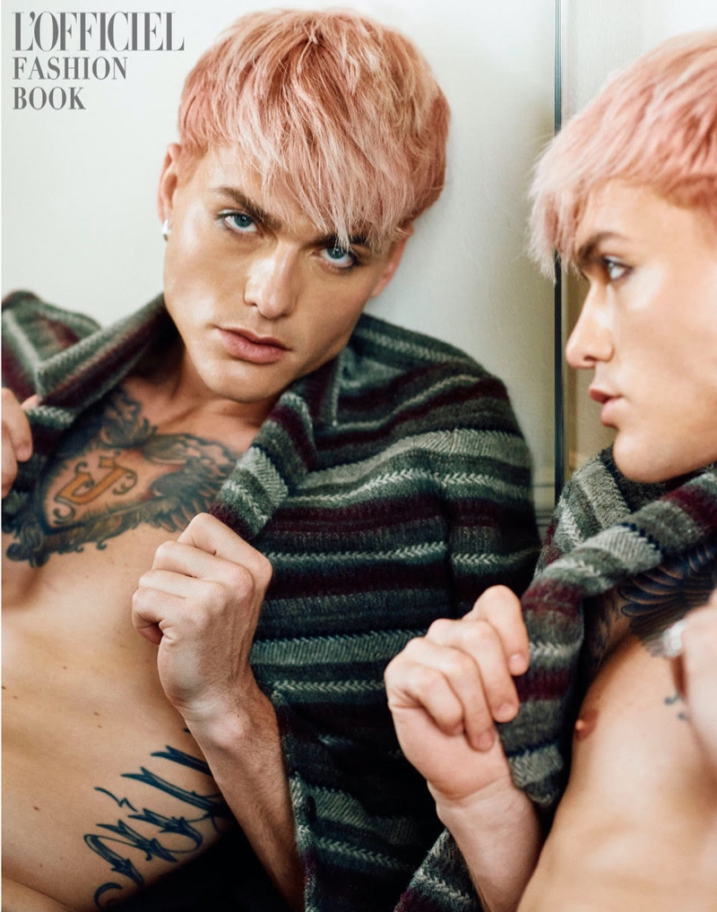 » Dakota Griffin Stands Out in Bold Looks for L'Officiel Fashion Book Dakota Griffin 2021 LOfficiel Fashion Book Editorial 009