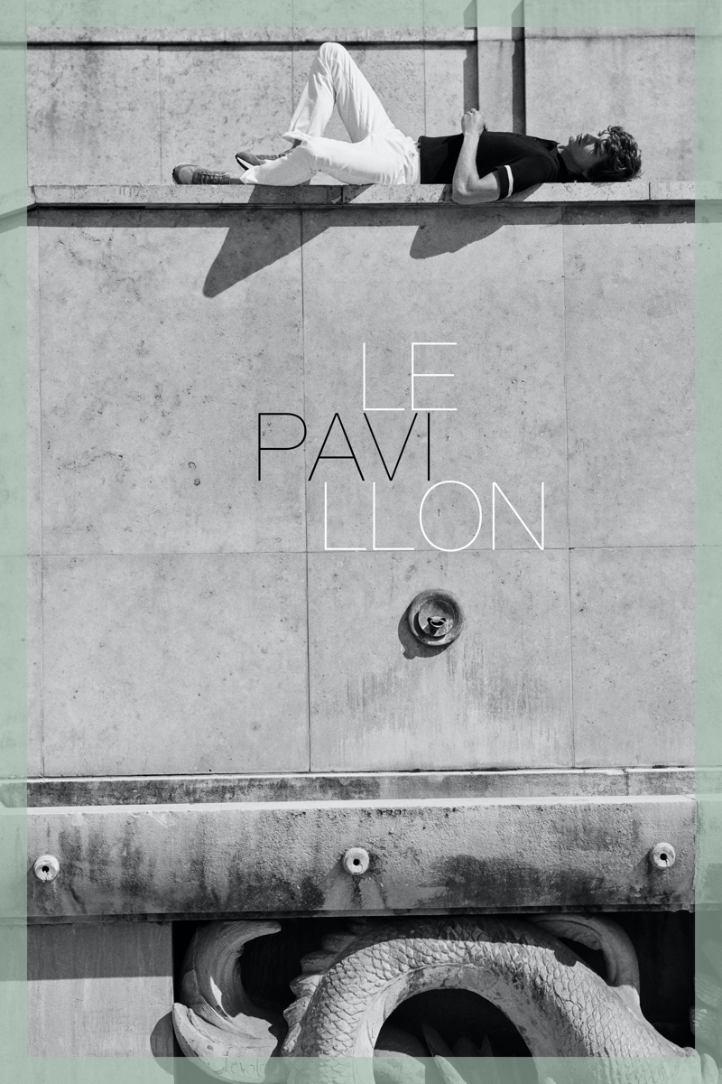 Le Pavillon: Erik Van Gils Dons Chic Massimo Dutti Style