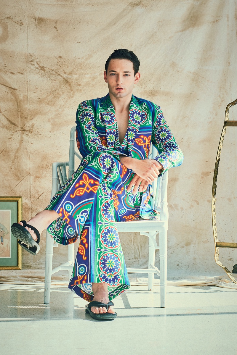 Guille wears suit Llamazares and Delgado and sandals Ambush. » Guille Castillo is 'The Coachman' Guille wears suit Llamazares and Delgado and sandals Ambush.