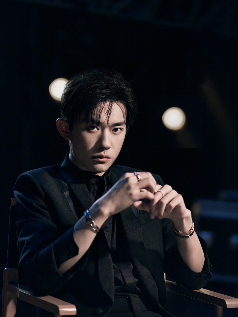 Tiffany & Co. enlists its global brand ambassador, Jackson Yee, to star in its new Atlas X collection campaign.