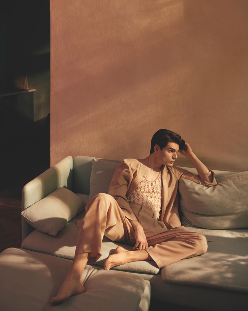 Maks Behr Spends a 'Sultry Afternoon' with L'Officiel Hommes Ukraine Maks Behr Spends a 'Sultry Afternoon' with L'Officiel Hommes Ukraine