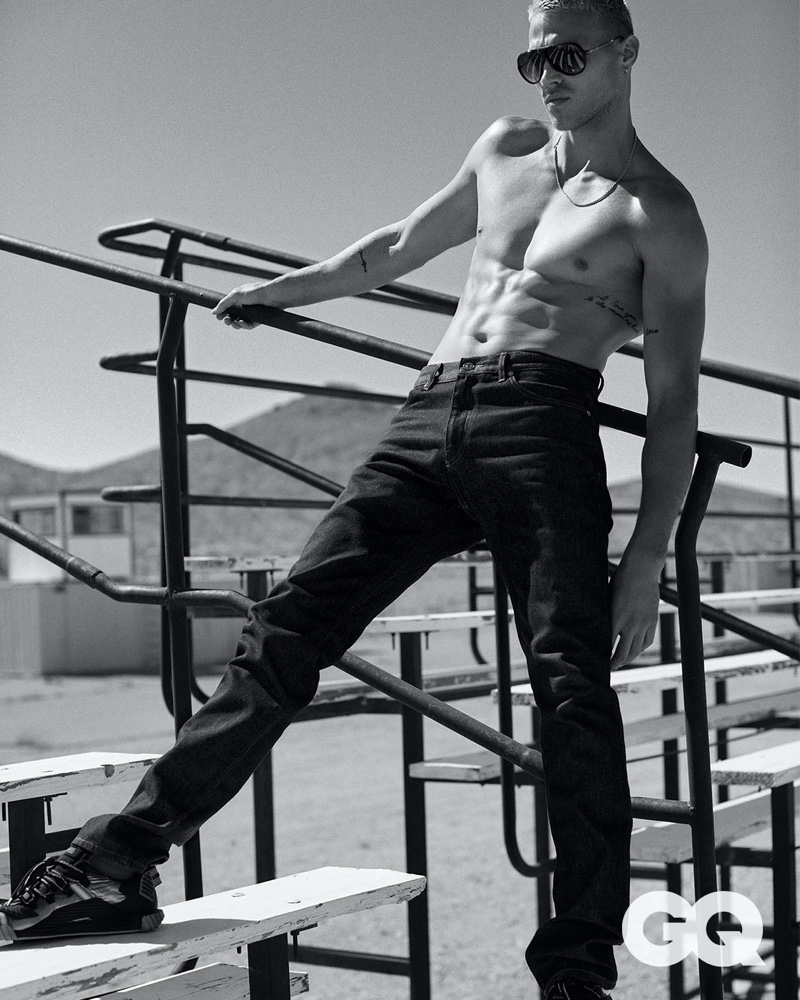 » Matthew Noszka Revs Up for GQ México Matthew Noszka 2021 GQ Mexico Fashion Editorial 001