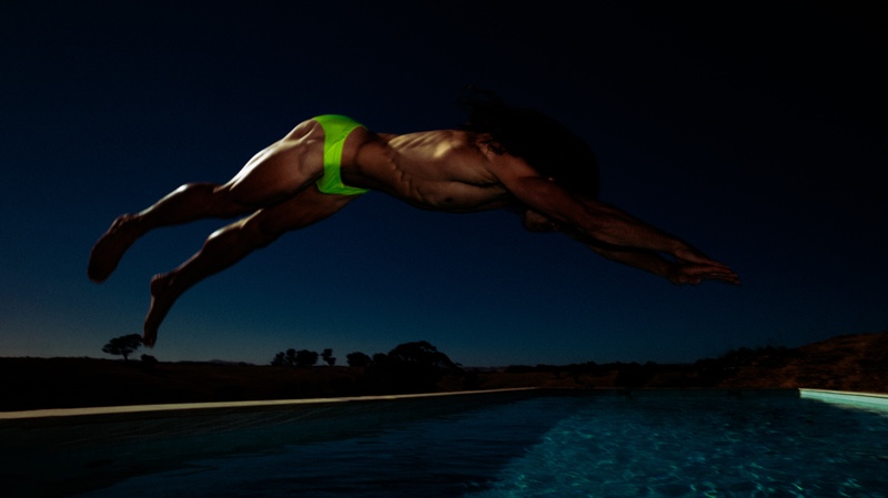 » Seb Reyneke Makes a Splash for Boy! Incognito Seb Reyneke 2021 Boy Incognito Editorial 002
