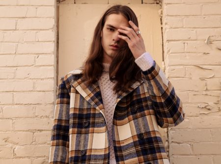 Tate Moss Dons Sleek Coats & Jackets for L’Officiel Hommes Brasil