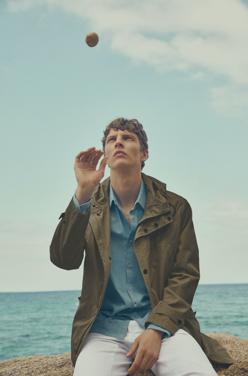 Front and center in a lightweight parka, Tim Schuhmacher takes in a breezy summer day with Massimo Dutti. » The Summer Wind: Tim Schuhmacher Spends a Lazy Day with Massimo Dutti Front and center in a lightweight parka, Tim Schuhmacher takes in a breezy summer day with Massimo Dutti.