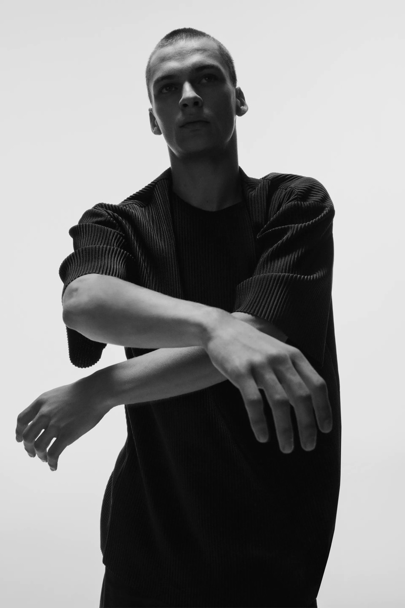 Front and center, Andreas sports a pleated oversized top by Zara. » Zara Does Oversized Tonal Style Front and center, Andreas sports a pleated oversized top by Zara.