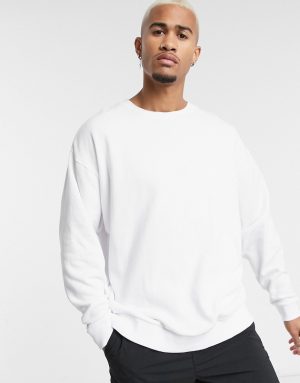 ASOS DESIGN oversized sweatshirt in white ASOS DESIGN oversized sweatshirt in white