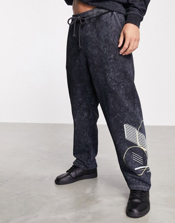 pigment dyed sweatpants