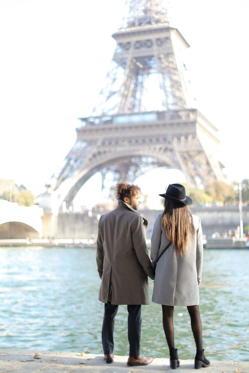 Couple Complementary Coats » A Couple's Guide to Coordinating Styles Couple Complementary Coats