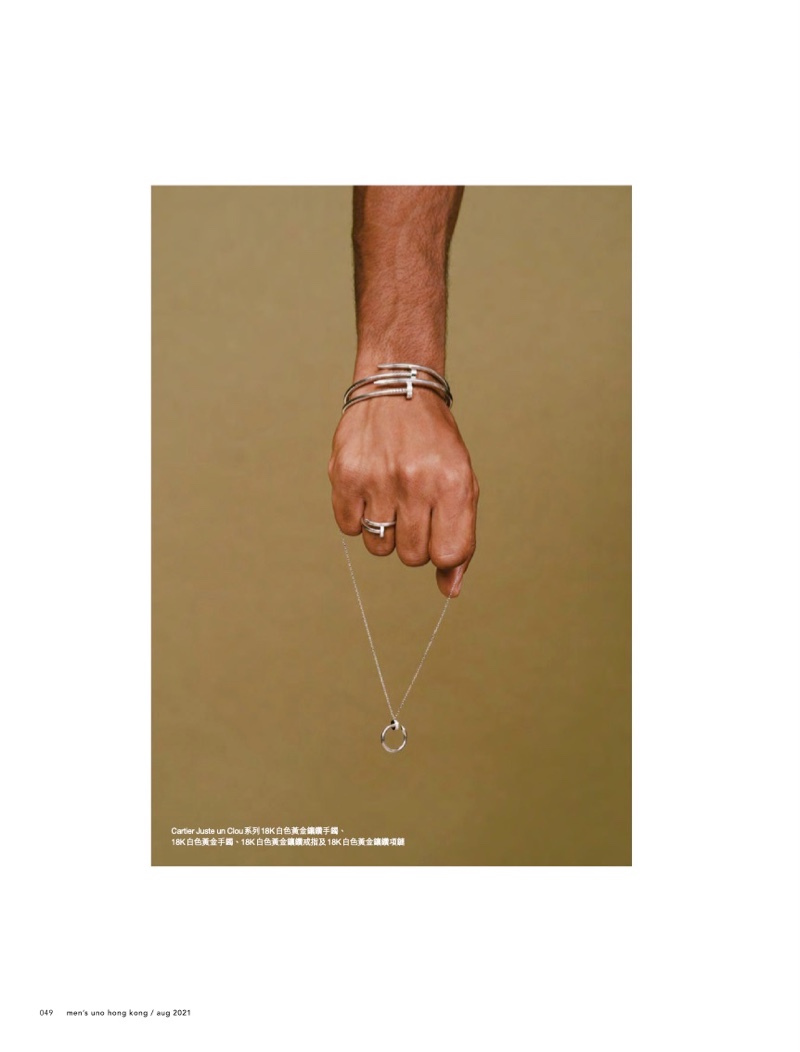 » Emmanuel Maria Leonardi Rocks Accessories for Men's Uno Hong Kong Emmanuel Mens Uno Hong Kong 2021 Fashion Editorial 004