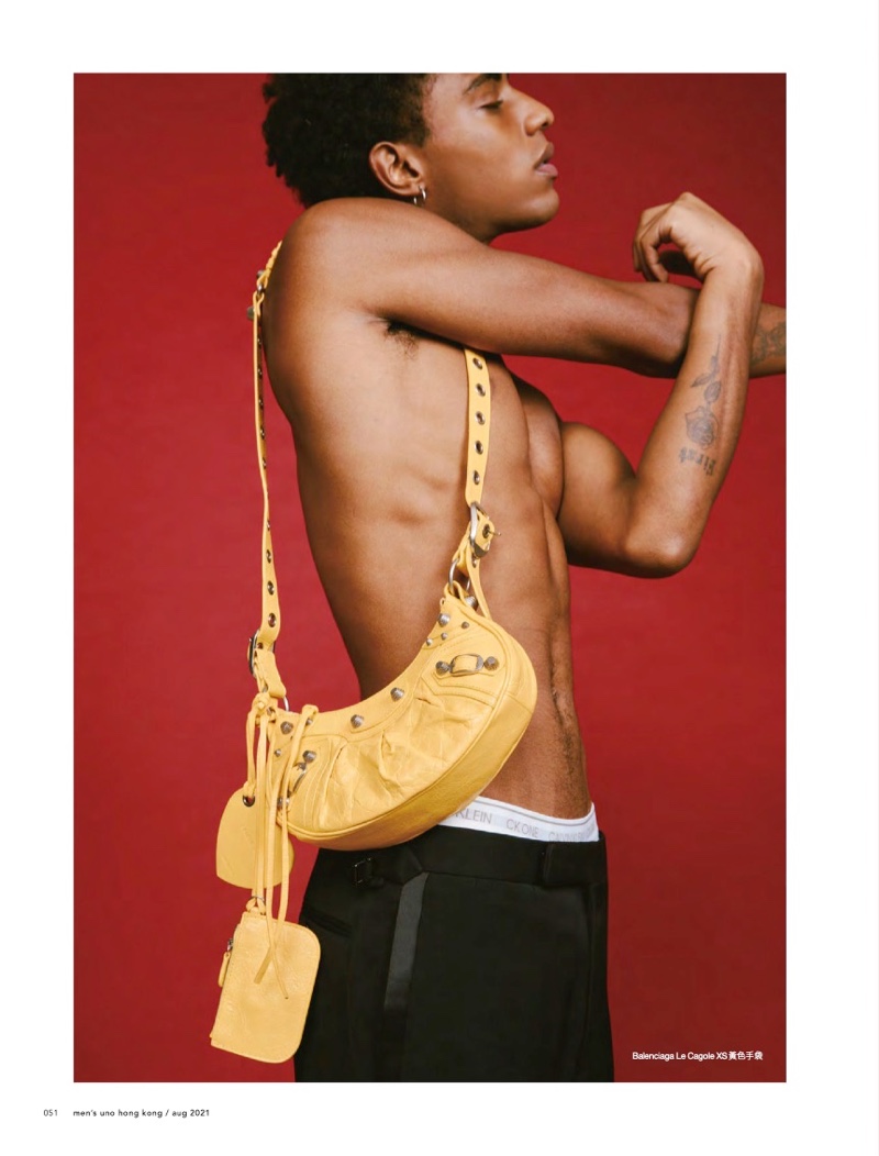 » Emmanuel Maria Leonardi Rocks Accessories for Men's Uno Hong Kong Emmanuel Mens Uno Hong Kong 2021 Fashion Editorial 006