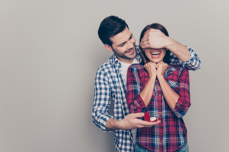 Happy Couple Engagement Ring Box