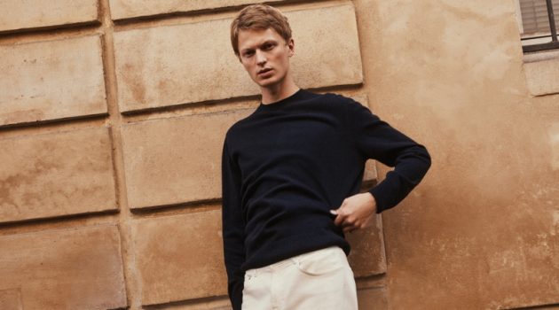 Jonas Glöer Hits the Streets of Paris in Massimo Dutti Fall Collection Taking to the streets of Paris, Jonas Glöer embraces relaxed style from Massimo Dutti.