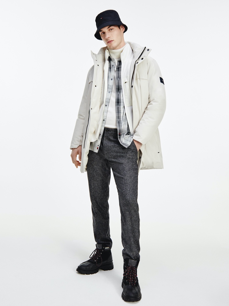 Tommy Hilfiger Fall Winter 2021 Menswear Lookbook 043