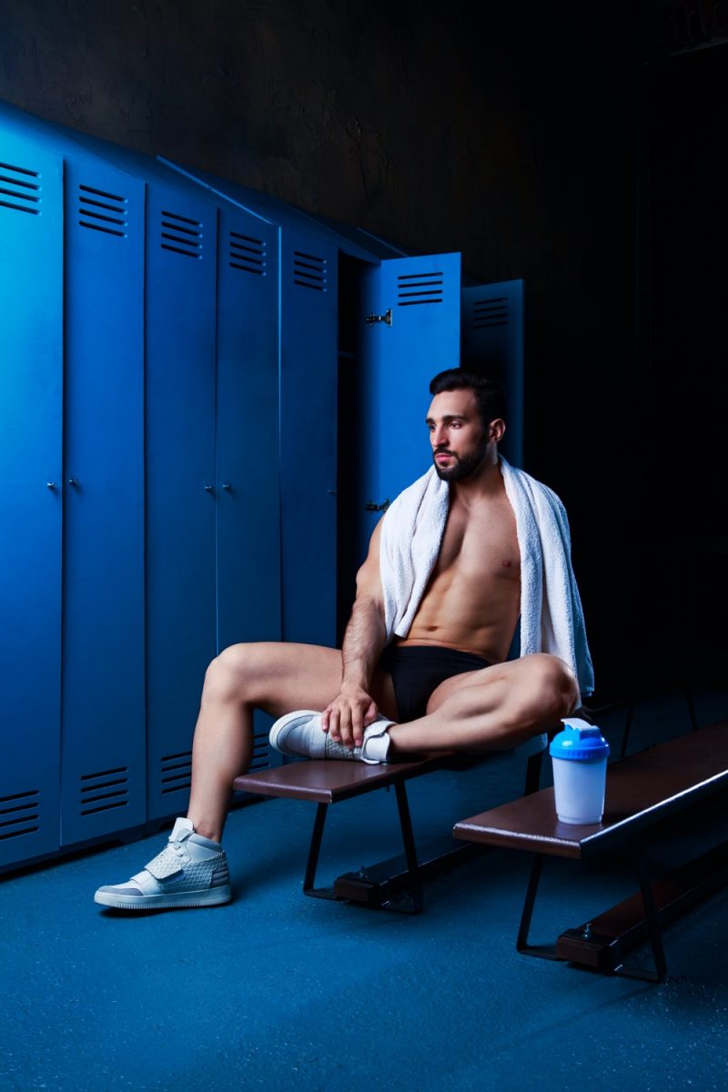 Underwear Briefs Men Locker Room » Men’s Underwear Types: Explore the Essentials Underwear Briefs Men Locker Room