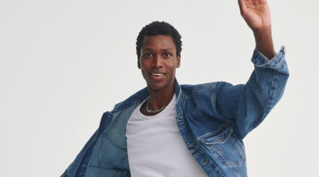 Mavi Moves with Calvin Royal III & Derek Klena Calvin Royal III doubles down on distressed denim in a jacket and jeans from Mavi's fall-winter 2021 collection.