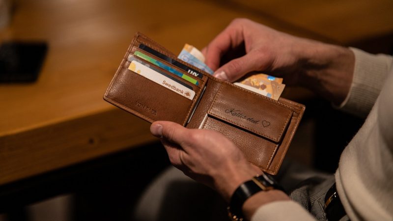 Von Baer Brown Leather Wallet