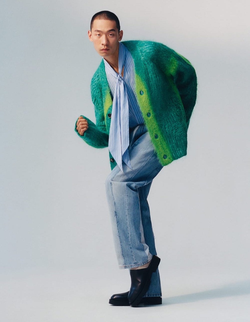 » Zhuo Strikes a Pose in 'New-season Style' for Matches Fashion Zhuo Chen 2021 MatchesFashion Editorial 004