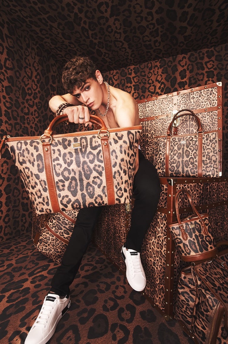Dolce & Gabbana enlists model Mattia Giovannoni to showcase its leopard print Crespo Leo collection. » Dolce & Gabbana Revisits Leopard with Crespo Leo Collection Dolce & Gabbana enlists model Mattia Giovannoni to showcase its leopard print Crespo Leo collection.