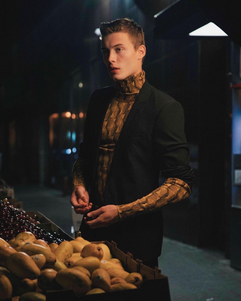 » João Navigates Chinatown for Harper's Bazaar Men Thailand Joao Knorr 2021 Harpers Bazaar Men Thailand 007