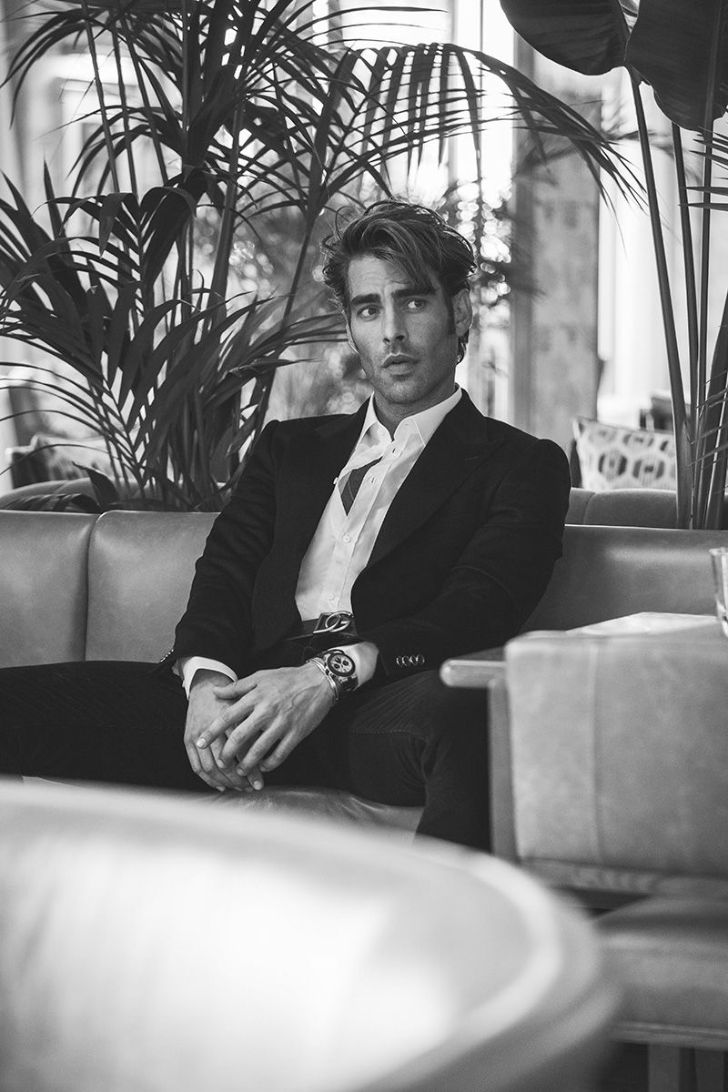 » Jon Kortajarena Stars in Esquire México Cover Shoot Jon Kortajarena 2021 Esquire Mexico 005